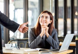 Как правильно принимать комплименты