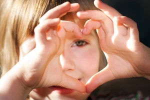 Как научить ребёнка благодарности