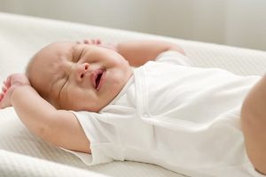 колики у новорождённых