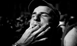 Почему нельзя свистеть в доме