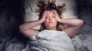 женщины чаще страдают от бессонницы