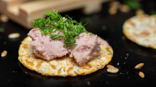 Что нужно знать о печени трески: польза, состав, вред продукта и особенности его употребления