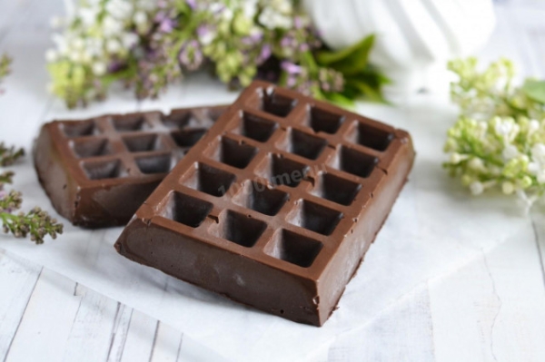 Домашний шоколад из какао и молока