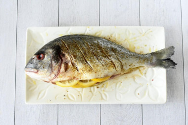 Дорадо на сковороде гриль