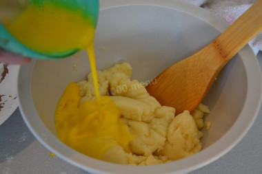 Эклер классический в домашних условиях с заварным кремом