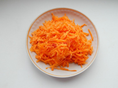 Фрикадельки в томатном соусе на сковороде