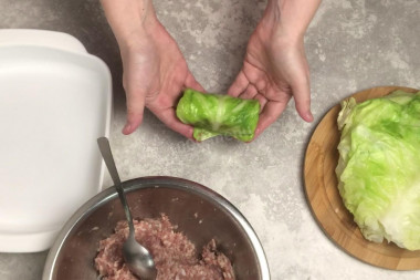 Голубцы в сметанном соусе в духовке