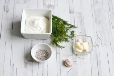 Кабачки жареные на сковороде с чесноком