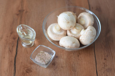 Киш с грибами и сыром