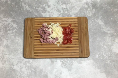 Конвертики из лаваша с разными начинками на сковороде