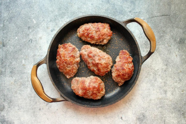 Котлеты из говядины классические