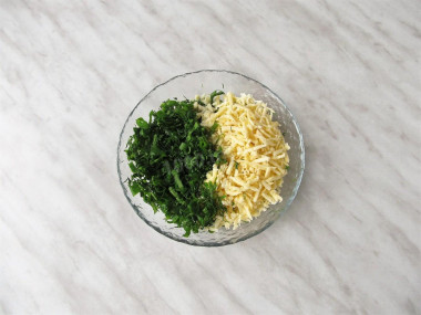 Кутабы с зеленью и сыром