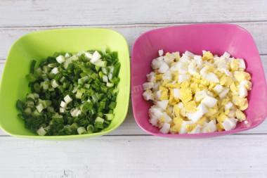 Ленивые пирожки с яйцом и зеленым луком