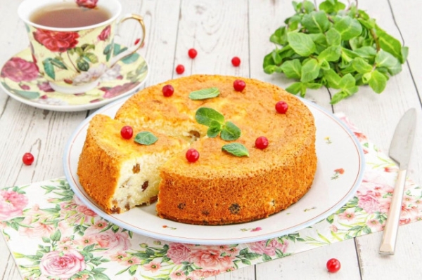 Манник с изюмом