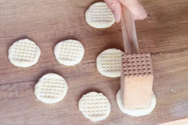 Печенье на сметане на сковороде