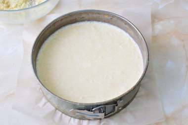 Пирог Крошка в духовке с творогом