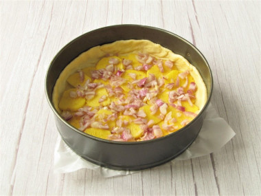 Пирог с картошкой и курицей в духовке