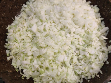 Пирожки дрожжевые с капустой в духовке