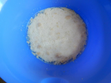 Пышные дрожжевые пирожки в духовке