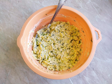 Рулет из лаваша с яйцом и сыром