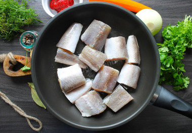 Рыба под маринадом из моркови и лука