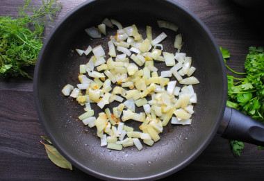 Рыба под маринадом из моркови и лука