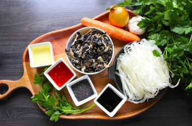 Салат из китайских древесных грибов