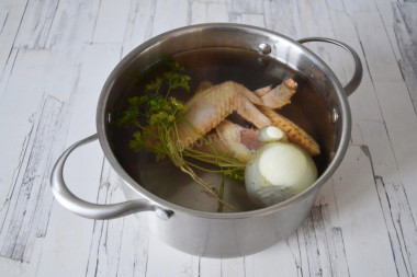 Щи с капустой с курицей классические