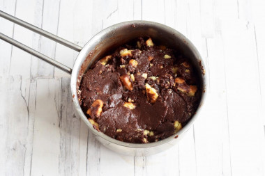 Шоколадная колбаса из печенья и какао классическая