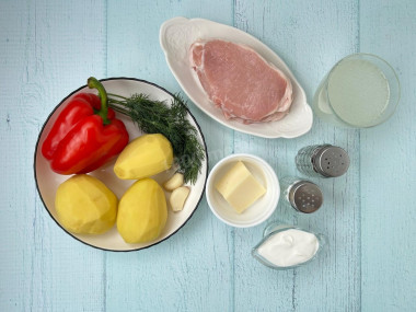 Свинина с картошкой в сметане