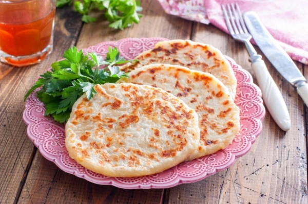 Сырные лепешки на сковороде