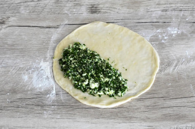 Азербайджанские кутабы с зеленью