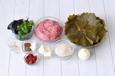 Долма армянская в виноградных листьях