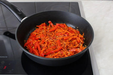 Фасоль с томатной пастой