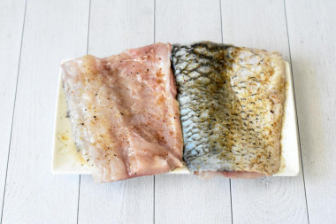 Филе карпа в духовке