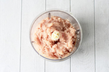 Куриные котлеты в панировке