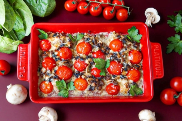 Куриные отбивные с грибами в духовке