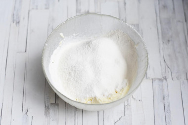 Пирог с клубникой в духовке