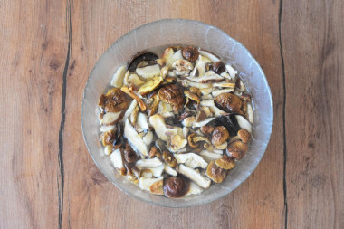 Постная солянка с грибами