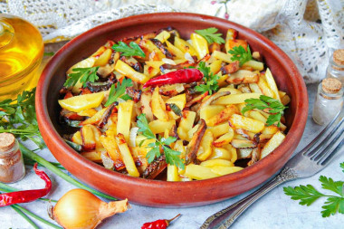 Грузди с картошкой жареные