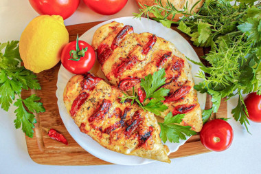 Курица в аэрогриле с помидорами