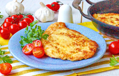 Куриные отбивные в яйце