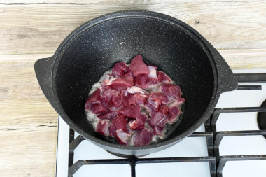 Мясо тушеное с баклажанами