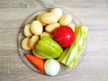 Овощное рагу с кабачками помидорами и картошкой
