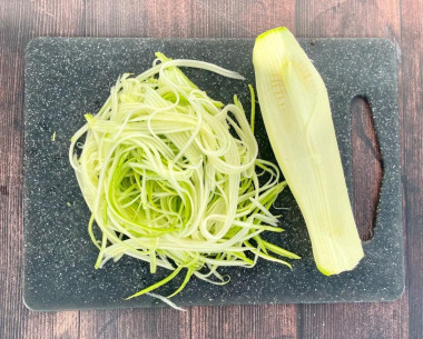 Паста из кабачков с курицей ПП