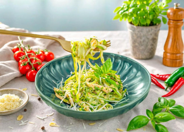 Паста из кабачков с курицей ПП