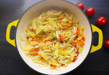 Рагу овощное с капустой и с картошкой