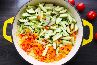 Рагу овощное с капустой и с картошкой