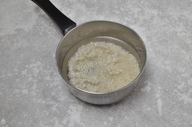 Салат с рисом и овощами