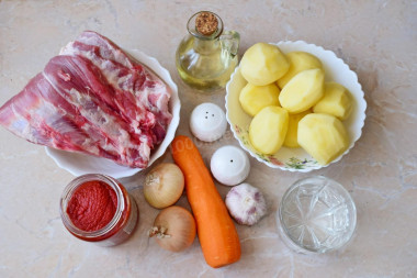 Тушеная картошка с мясом в казане